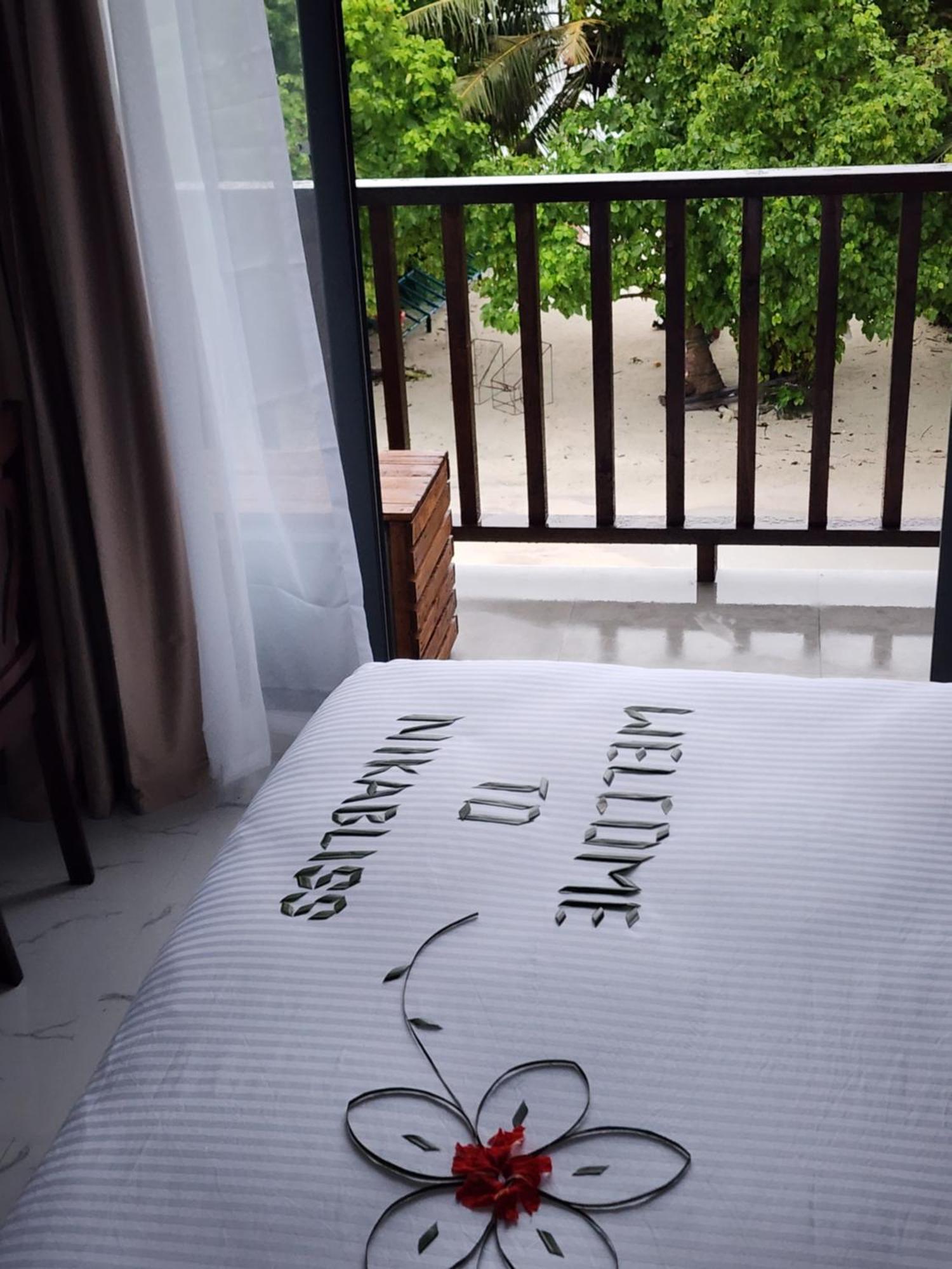 Nikabliss Dhigurah Bed & Breakfast Dhigurah  Exterior photo